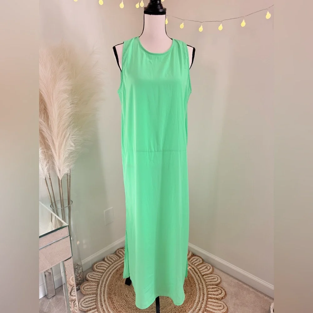 🌾‎ J. Crew Mint Green Maxi Dress
